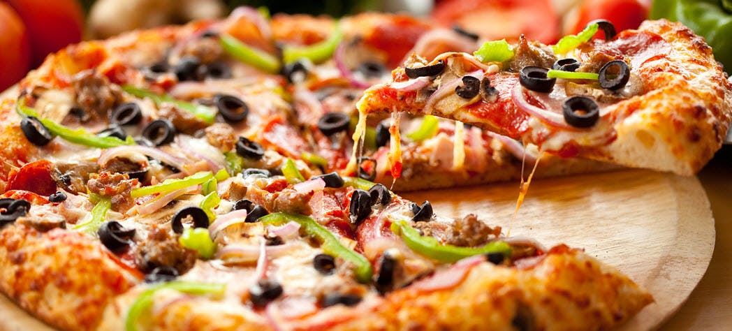 Red Tomato Pizza  hero
